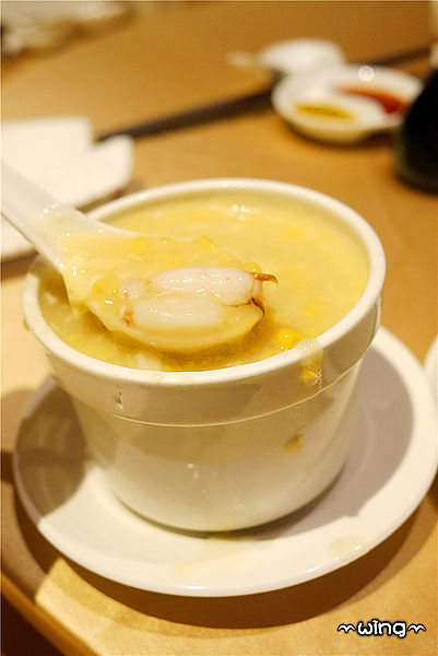 華漾大飯店(環球店)：［新北中和］有傳統推車的飲茶。【華漾大飯店港式飲茶餐廳】。中和環球購物中心美食