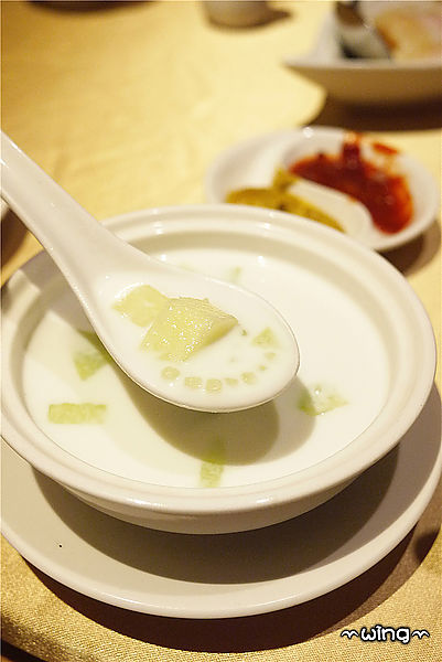 華漾大飯店(環球店)：［新北中和］有傳統推車的飲茶。【華漾大飯店港式飲茶餐廳】。中和環球購物中心美食