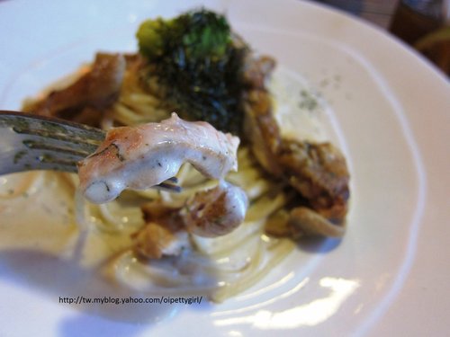 台南碳味亭 燒烤、碳烤、熱炒：午間特餐『義大利麵』-碳味亭燒烤小炒【愛評陸拾肆卷】