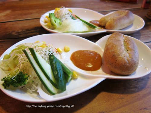 台南碳味亭 燒烤、碳烤、熱炒：午間特餐『義大利麵』-碳味亭燒烤小炒【愛評陸拾肆卷】