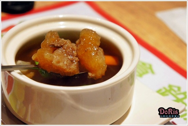 hot 7 新鐵板料理:王品集團又推陳出新?!這次是價位很親民的超值鐵板燒-Hot 7 新鐵板料理