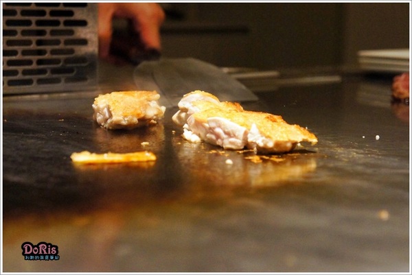 hot 7 新鐵板料理:王品集團又推陳出新?!這次是價位很親民的超值鐵板燒-Hot 7 新鐵板料理