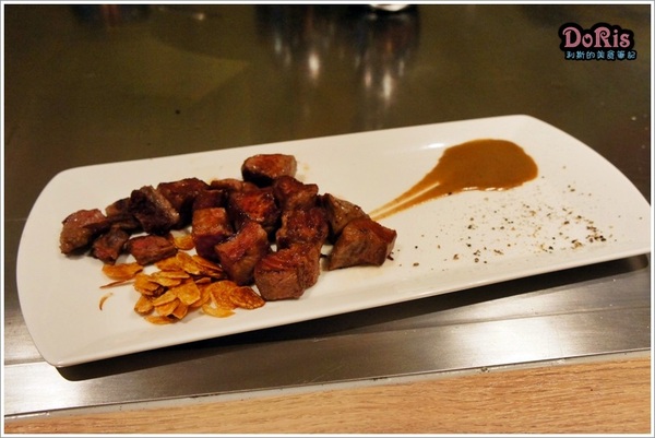 hot 7 新鐵板料理:王品集團又推陳出新?!這次是價位很親民的超值鐵板燒-Hot 7 新鐵板料理