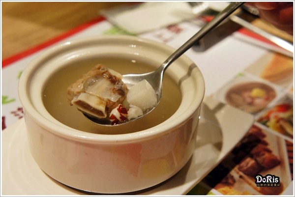 hot 7 新鐵板料理:王品集團又推陳出新?!這次是價位很親民的超值鐵板燒-Hot 7 新鐵板料理