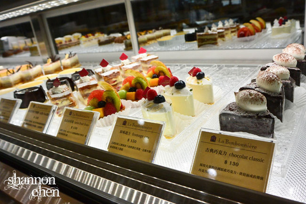 日法坊 La Bonbonnière:*美食*日法坊 La Bonbonniere*蛋糕捲新品試吃體驗,真材實料美味吃的到!