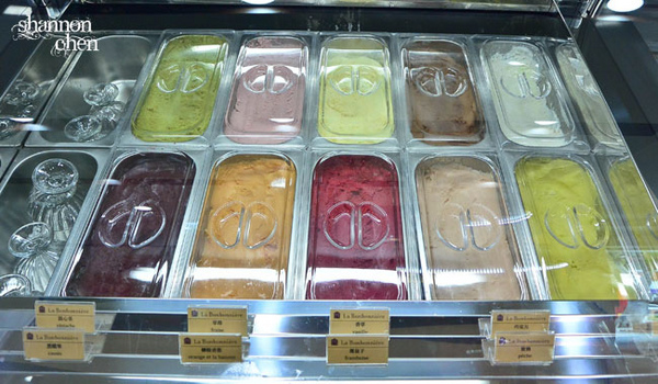 日法坊 La Bonbonnière:*美食*日法坊 La Bonbonniere*蛋糕捲新品試吃體驗,真材實料美味吃的到!