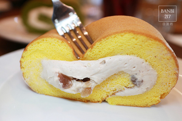 日法坊 La Bonbonnière：日法坊 La Bonbonniere 法式甜點 年輪蛋糕 蛋糕捲 冰淇淋 馬卡龍 麵包 下午茶 (台北捷運士林站)[邀約]