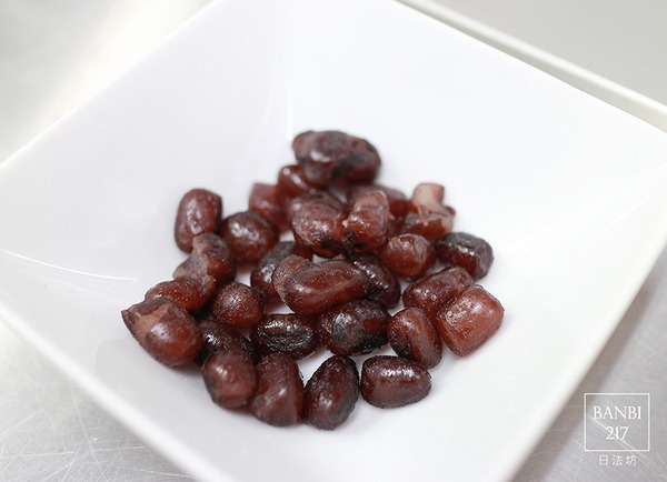 日法坊 La Bonbonnière：日法坊 La Bonbonniere 法式甜點 年輪蛋糕 蛋糕捲 冰淇淋 馬卡龍 麵包 下午茶 (台北捷運士林站)[邀約]