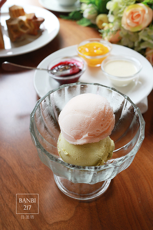 日法坊 La Bonbonnière：日法坊 La Bonbonniere 法式甜點 年輪蛋糕 蛋糕捲 冰淇淋 馬卡龍 麵包 下午茶 (台北捷運士林站)[邀約]