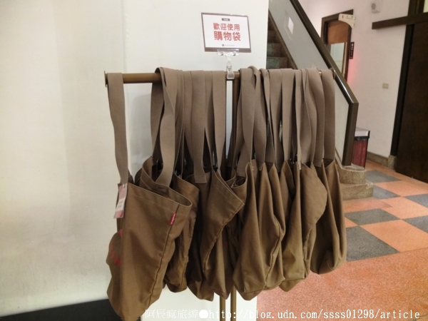 林百貨:【旅行遊記。台南中西區】林百貨。台灣流行時代開啟鈕 逛一個復古、文創、新潮流