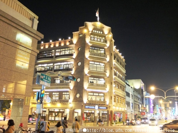 林百貨:【旅行遊記。台南中西區】林百貨。台灣流行時代開啟鈕 逛一個復古、文創、新潮流