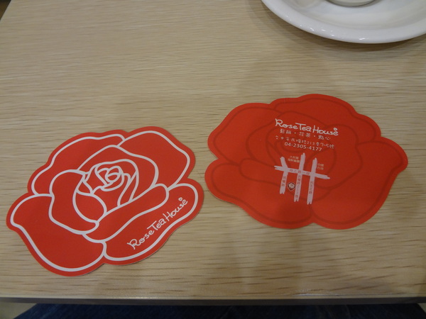 Rose Tea House：1021105[官本金文愛台灣]裝修後首訪Rose Tea House季節水果鬆餅好吃到想唱玫瑰玫瑰我愛妳