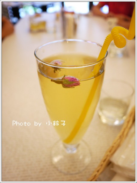 米拉佐cofe':三峽「米拉佐cofe'」兩個爸爸的溫暖花坊」