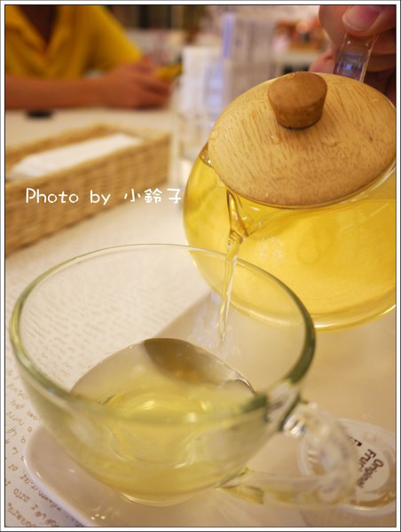 米拉佐cofe':三峽「米拉佐cofe'」兩個爸爸的溫暖花坊」