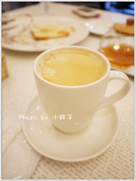 米拉佐cofe':三峽「米拉佐cofe'」兩個爸爸的溫暖花坊」