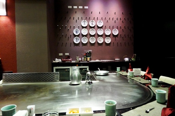 東方紅鐵板創意料理：[礁溪]東方紅鐵板創意料理：宜蘭在地海鮮/頂級食材.精彩料理/無菜單 - APP專屬優惠 !