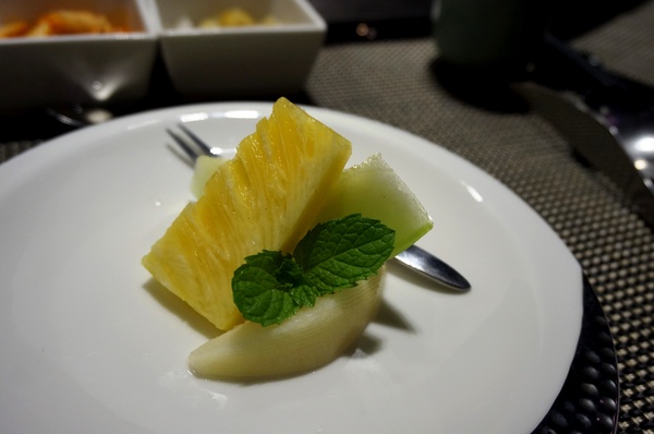 東方紅鐵板創意料理：[礁溪]東方紅鐵板創意料理：宜蘭在地海鮮/頂級食材.精彩料理/無菜單 - APP專屬優惠 !