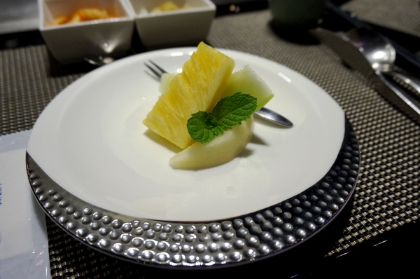 東方紅鐵板創意料理：[礁溪]東方紅鐵板創意料理：宜蘭在地海鮮/頂級食材.精彩料理/無菜單 - APP專屬優惠 !