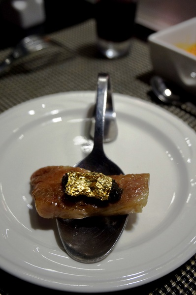 東方紅鐵板創意料理：[礁溪]東方紅鐵板創意料理：宜蘭在地海鮮/頂級食材.精彩料理/無菜單 - APP專屬優惠 !