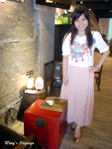 雅痞Art Reading Cafe：書香佐咖啡香。雅痞Art Reading Cafe