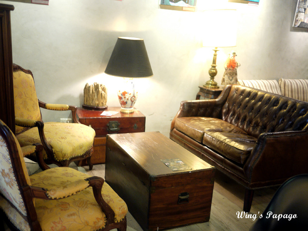 雅痞Art Reading Cafe：書香佐咖啡香。雅痞Art Reading Cafe