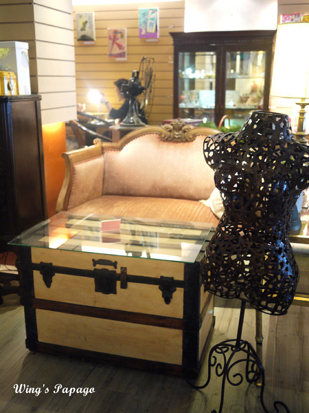 雅痞Art Reading Cafe：書香佐咖啡香。雅痞Art Reading Cafe