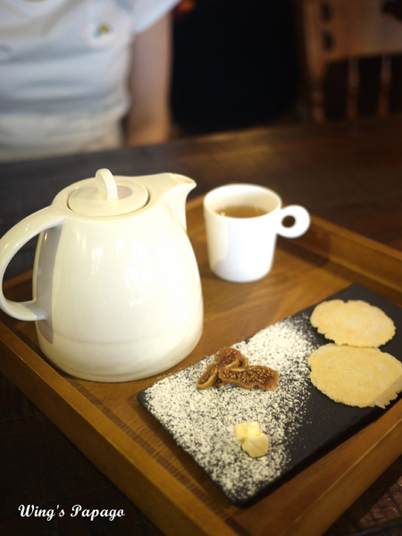 雅痞Art Reading Cafe：書香佐咖啡香。雅痞Art Reading Cafe