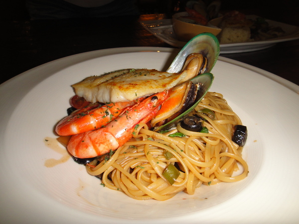 雅痞Art Reading Cafe：心靈的饗宴在『雅痞Art Reading Cafe』