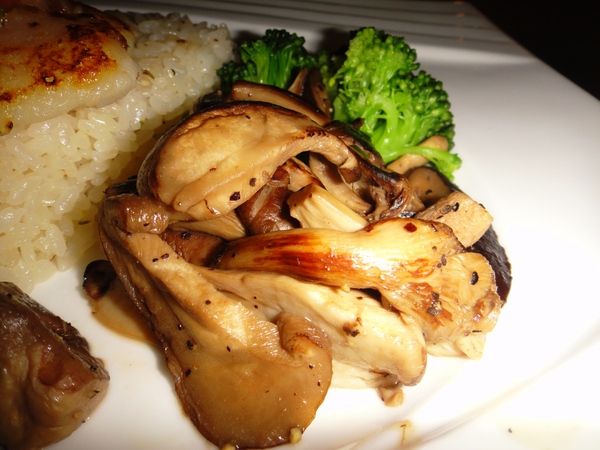 雅痞Art Reading Cafe：心靈的饗宴在『雅痞Art Reading Cafe』