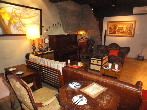 雅痞Art Reading Cafe：心靈的饗宴在『雅痞Art Reading Cafe』