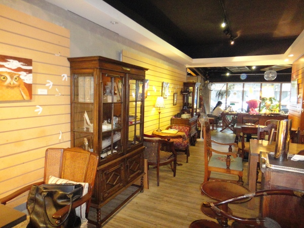 雅痞Art Reading Cafe：心靈的饗宴在『雅痞Art Reading Cafe』