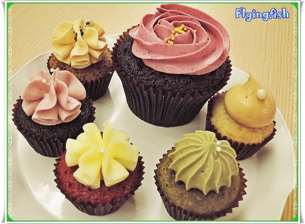 Les Bebes Cafe & Bar 貝貝西點(仁愛門市)：✜  餐桌上滴華麗冒險(初訪晚餐篇)-「Les Bebes Cafe & Bar貝貝西點(仁愛門市)」❤～