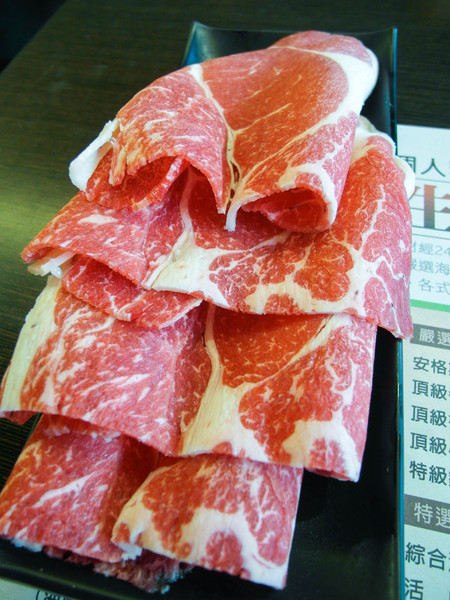 青禾幸福鍋物涮涮屋(景平店):【試吃*新北中和】養生麻辣鴛鴦鍋~『青禾幸福鍋物涮涮屋/景平店』