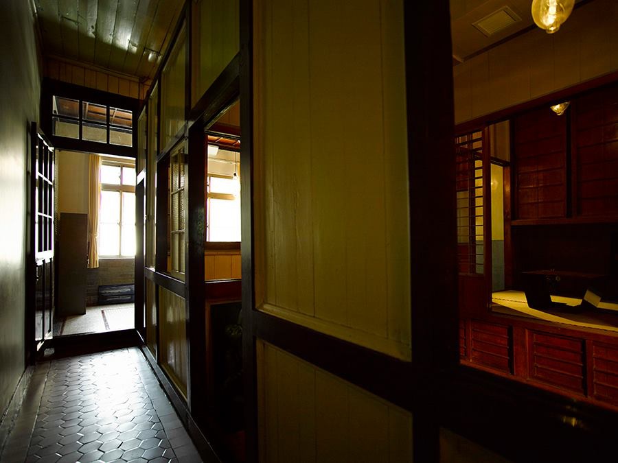 1157487_324669811002160_738730167_n