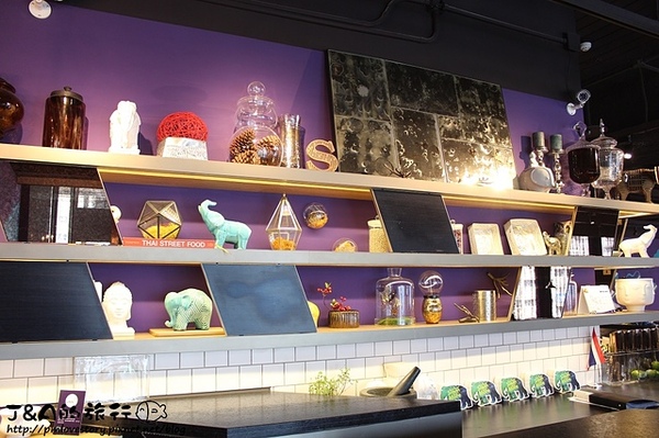 饗泰多泰式餐廳：【捷運忠孝復興】饗泰多 Siam More 泰式風格餐廳--每道泰式料理都令人意猶未盡!!東區聚餐時尚餐廳推薦!