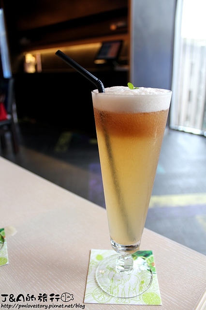 饗泰多泰式餐廳：【捷運忠孝復興】饗泰多 Siam More 泰式風格餐廳--每道泰式料理都令人意猶未盡!!東區聚餐時尚餐廳推薦!