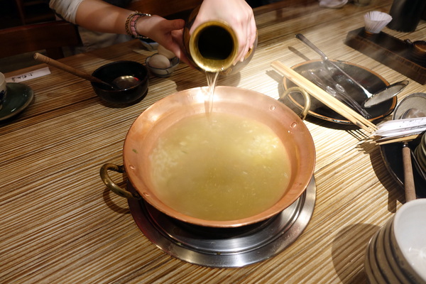 樂烹鍋物:(胖樺食記) 上引水產高檔火鍋「樂烹鍋物」。都市也可品嘗到來自遠洋的海味。台北美食/濱江街/老饕精選海鮮鍋/美國安格斯牛小排