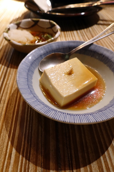 樂烹鍋物:(胖樺食記) 上引水產高檔火鍋「樂烹鍋物」。都市也可品嘗到來自遠洋的海味。台北美食/濱江街/老饕精選海鮮鍋/美國安格斯牛小排