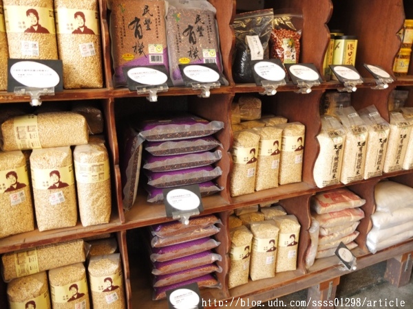 穀色穀香白羊道手工麻糬:【美食特搜。屏東恆春鎮】白羊道柴燒麻糬。恆春必吃美食 超人氣柴燒麻糬 純米手作的好滋味