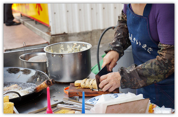 建國炸粿攤：馬公♬老少咸宜素食點心～美食節目也報導！　建國（素食）炸粿