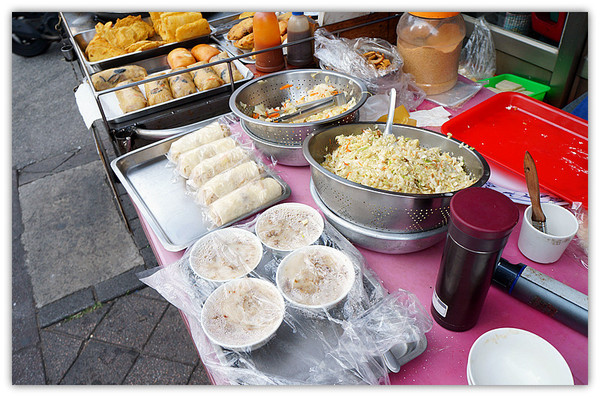 建國炸粿攤：馬公♬老少咸宜素食點心～美食節目也報導！　建國（素食）炸粿