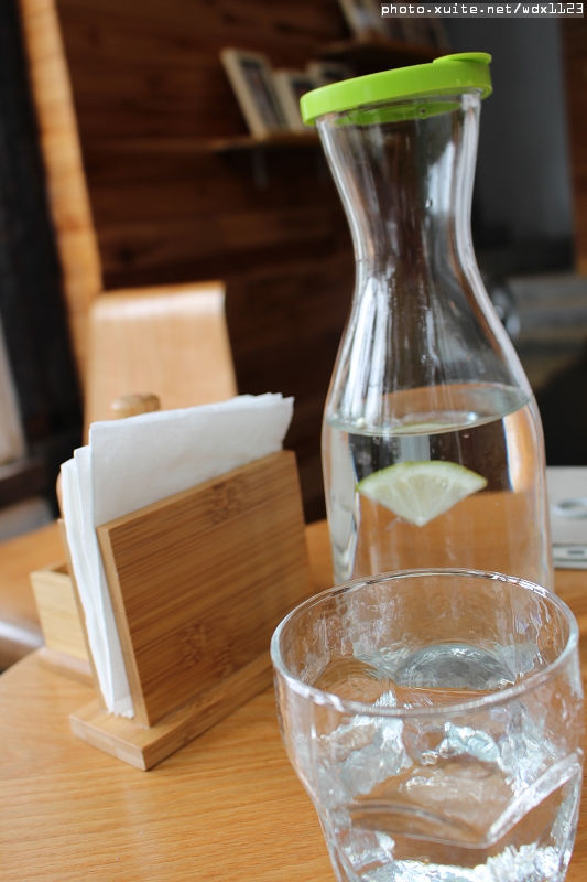 Caloroso Cafe - 歐怡咖啡二館:歐怡咖啡二館~焗烤好水@@~103.06.23