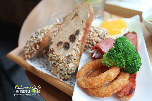 Caloroso Cafe - 歐怡咖啡二館：✪歐怡咖啡二館✪早餐~102.08.07~偶像劇「親愛的，我愛上別人了」場景拍拍走