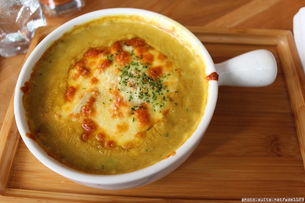 Caloroso Cafe - 歐怡咖啡二館:歐怡咖啡二館~焗烤好水@@~103.06.23