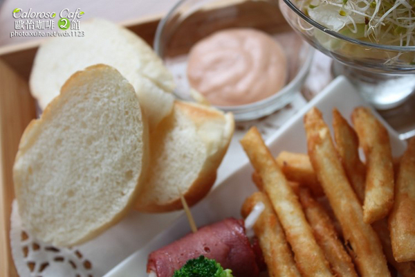 Caloroso Cafe - 歐怡咖啡二館：✪歐怡咖啡二館✪早餐~102.08.07~偶像劇「親愛的，我愛上別人了」場景拍拍走