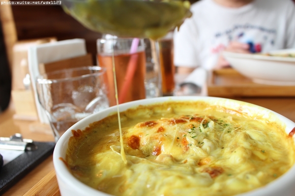 Caloroso Cafe - 歐怡咖啡二館:歐怡咖啡二館~焗烤好水@@~103.06.23