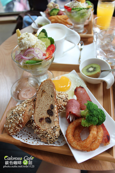 Caloroso Cafe - 歐怡咖啡二館：✪歐怡咖啡二館✪早餐~102.08.07~偶像劇「親愛的，我愛上別人了」場景拍拍走