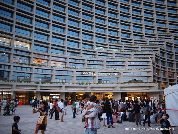 松山文創園區:【景點】台北信義-松山文創園區 : 喘口氣!享受生活?來這裡走走吧~~