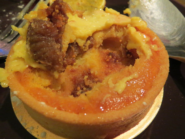 Eat Eat 意義Bistro：【口碑券NO.59】甜點有加分，但還是吃氣氛居多的＂Eat Eat 意義Bistro＂食記