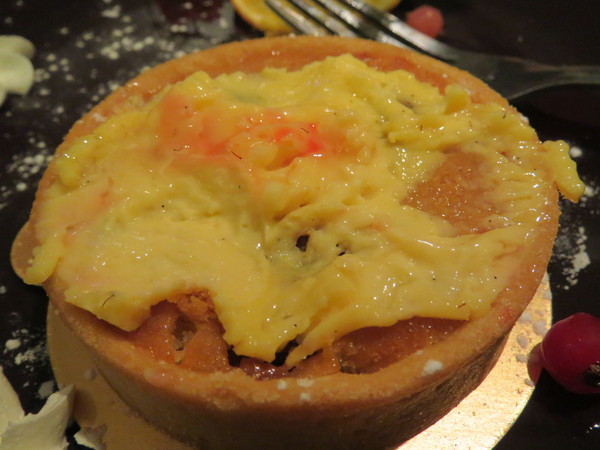 Eat Eat 意義Bistro：【口碑券NO.59】甜點有加分，但還是吃氣氛居多的＂Eat Eat 意義Bistro＂食記